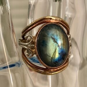 Fabulous! Handcrafted Labradorite Vintage Tri-Metal Statement Ring  8.5